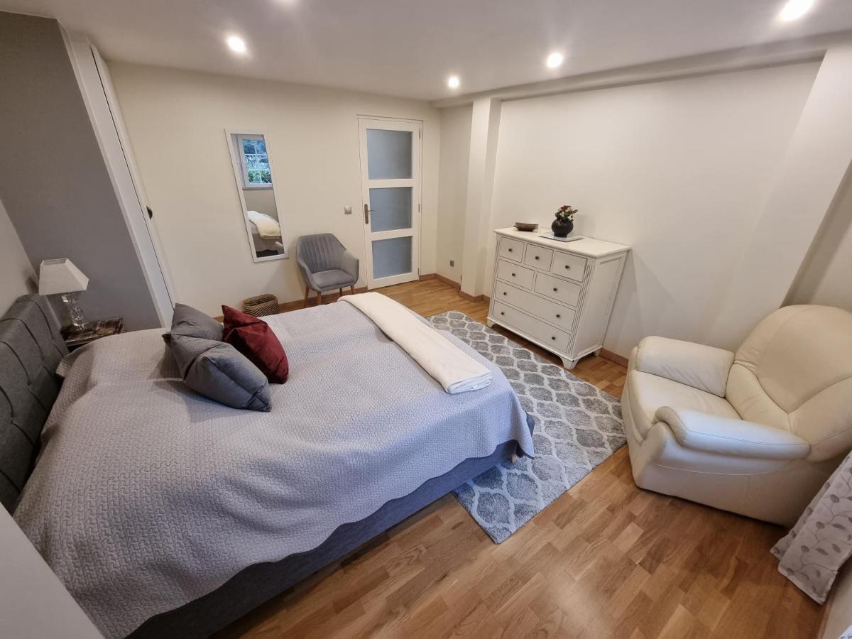 Villa Flora Superior Apartment カブリ エクステリア 写真