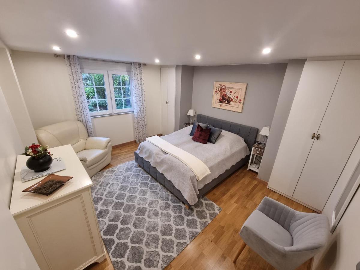 Villa Flora Superior Apartment カブリ エクステリア 写真